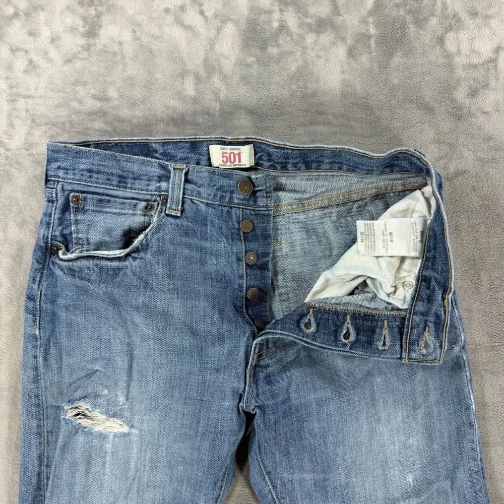 Vintage Levi's 501 Original Straight Leg Jeans Men's Size 32x34 Blue Distressed